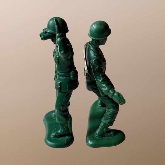 Greenbrier Military Green Hard Plastic Count Army Scout Non Violent Figures A4 - Picture 3 of 5